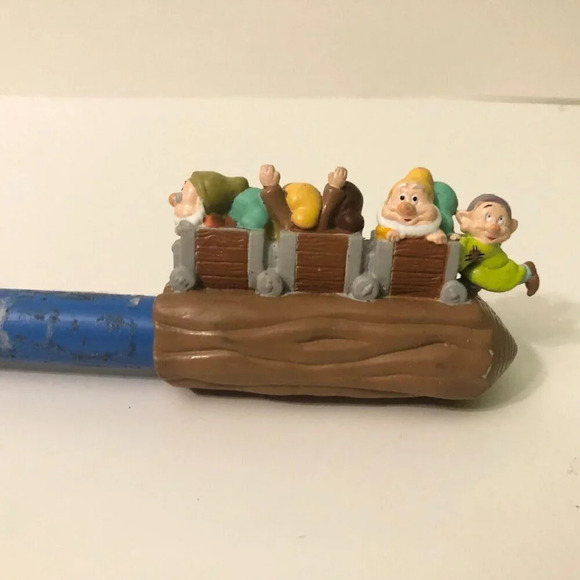 Applause Disney Snow White and the Seven Dwarfs Train PVC Topper Jumbo Pencil - Picture 9 of 12